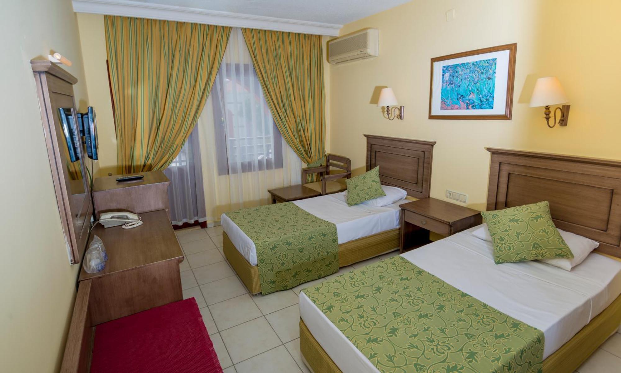 Club Tropical Beach Hotel Toslak Buitenkant foto