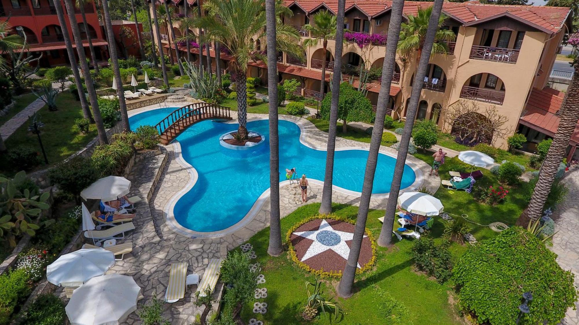 Club Tropical Beach Hotel Toslak Buitenkant foto
