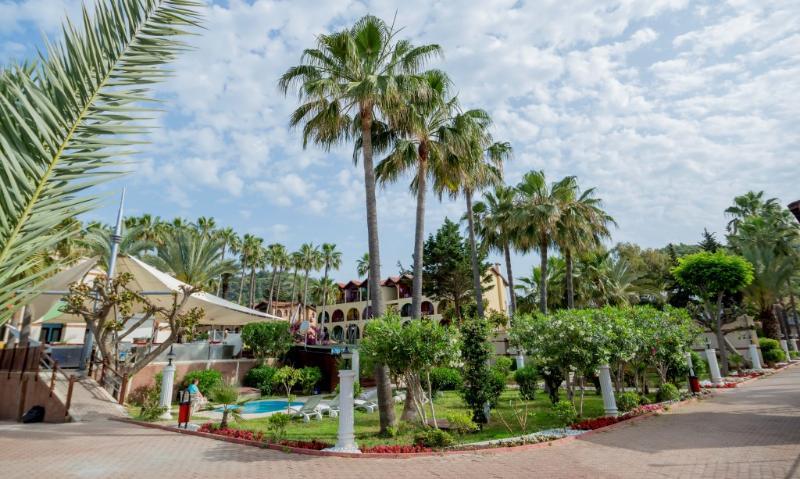 Club Tropical Beach Hotel Toslak Buitenkant foto